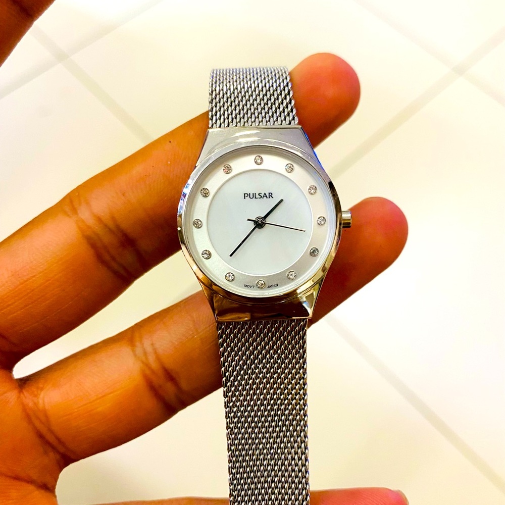 Women’s pulsar silver watch